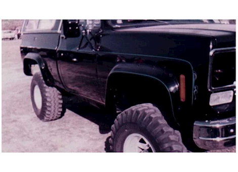 Bushwacker Cut-Out Fender Flares - 2-Piece Rear Set Main Image