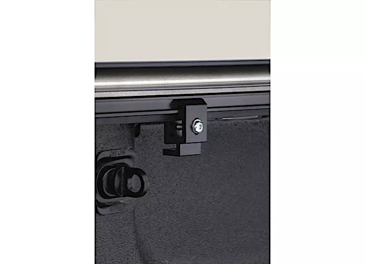 Leer 09-18 ram(2019 classci) 5ft 7in no rambox sr250 soft rolling tonneau