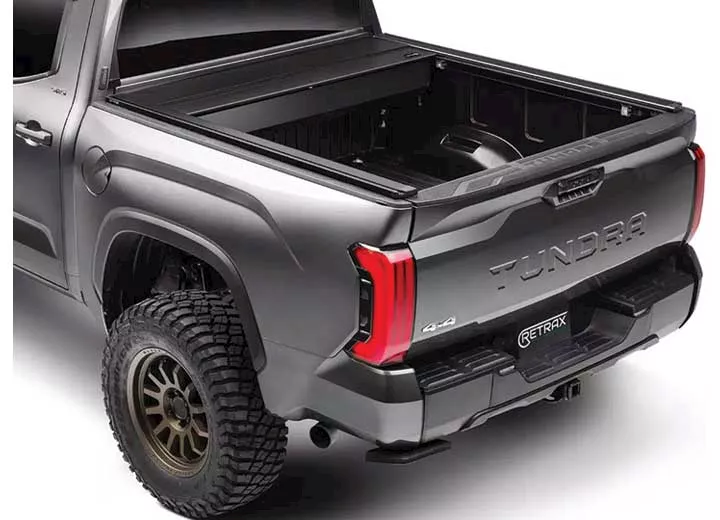 Retrax 22-23 silverado/sierra 1500 w/o carbonpro box 5.8ft retrax eq tonneau cover