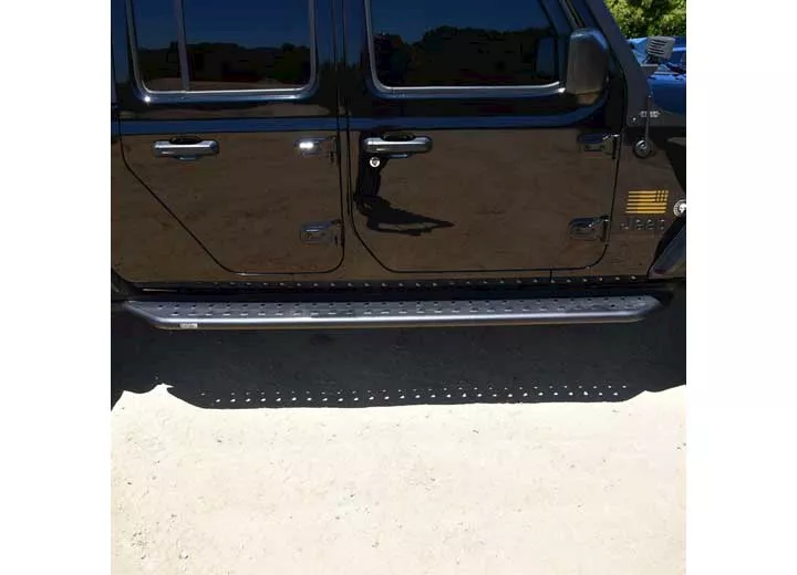 Westin Automotive 20-c gladiator outlaw running boards textured black